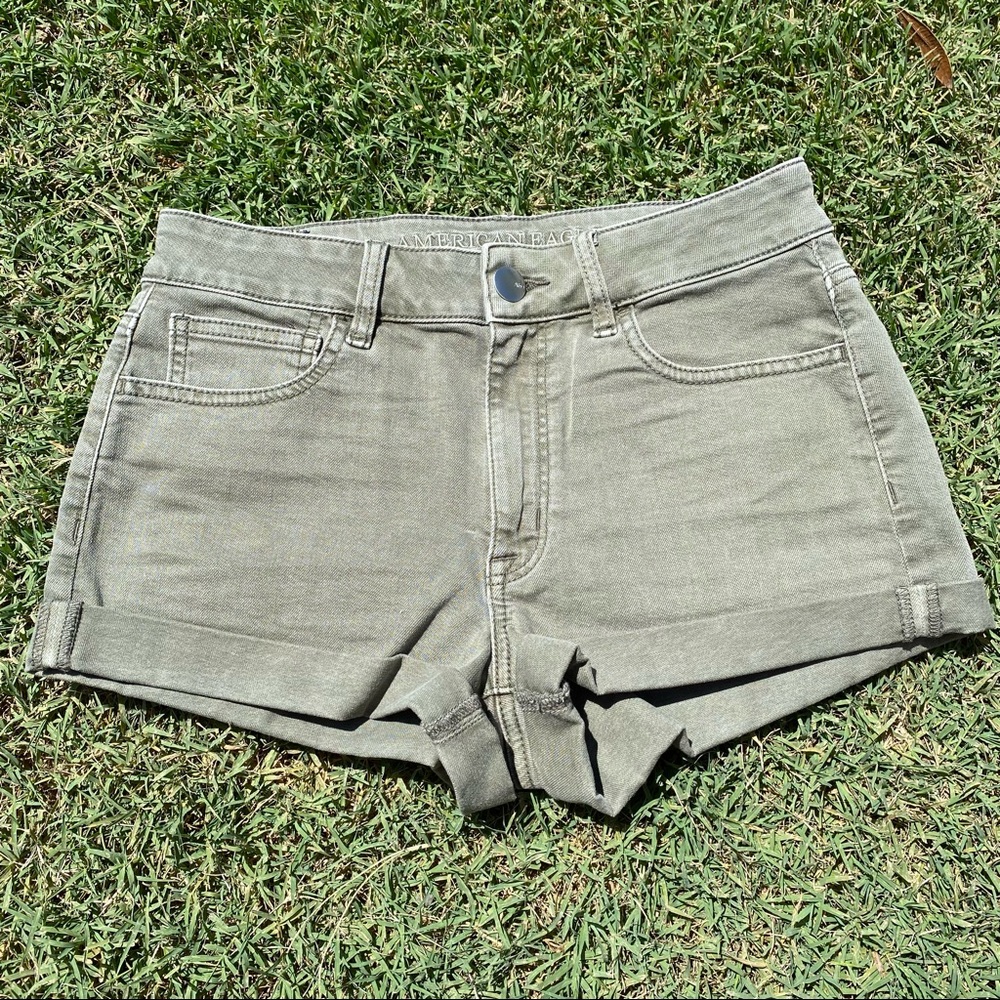 AE super super stretch shorts sz 6